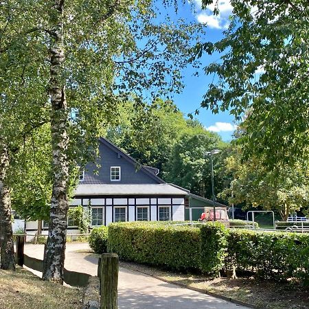 Hotel Gut Moschenhof Düsseldorf Zewnętrze zdjęcie